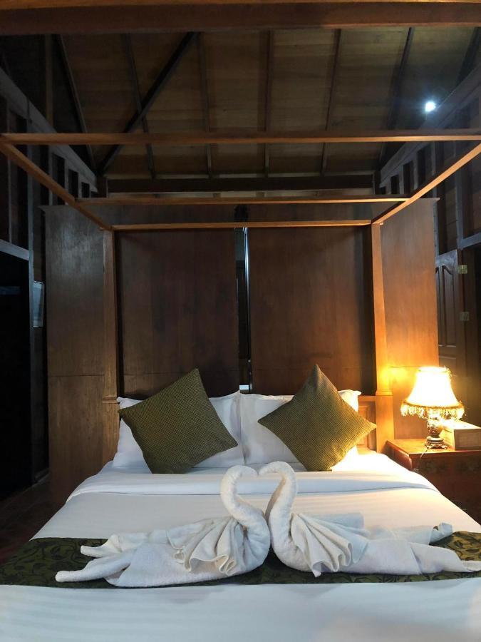 Billion Views Khaosok Homestay Khao Sok National Park Exterior foto