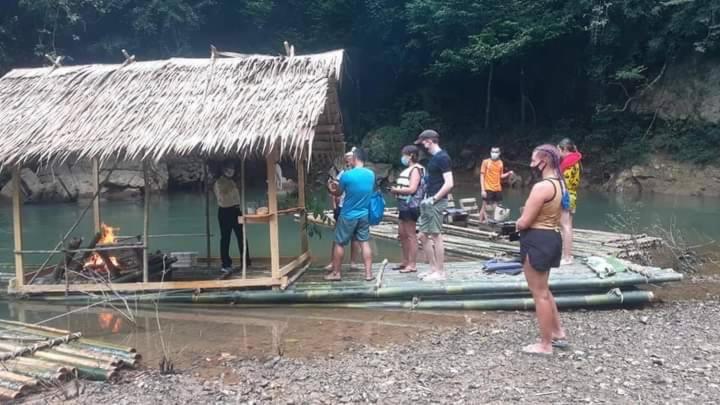 Billion Views Khaosok Homestay Khao Sok National Park Exterior foto